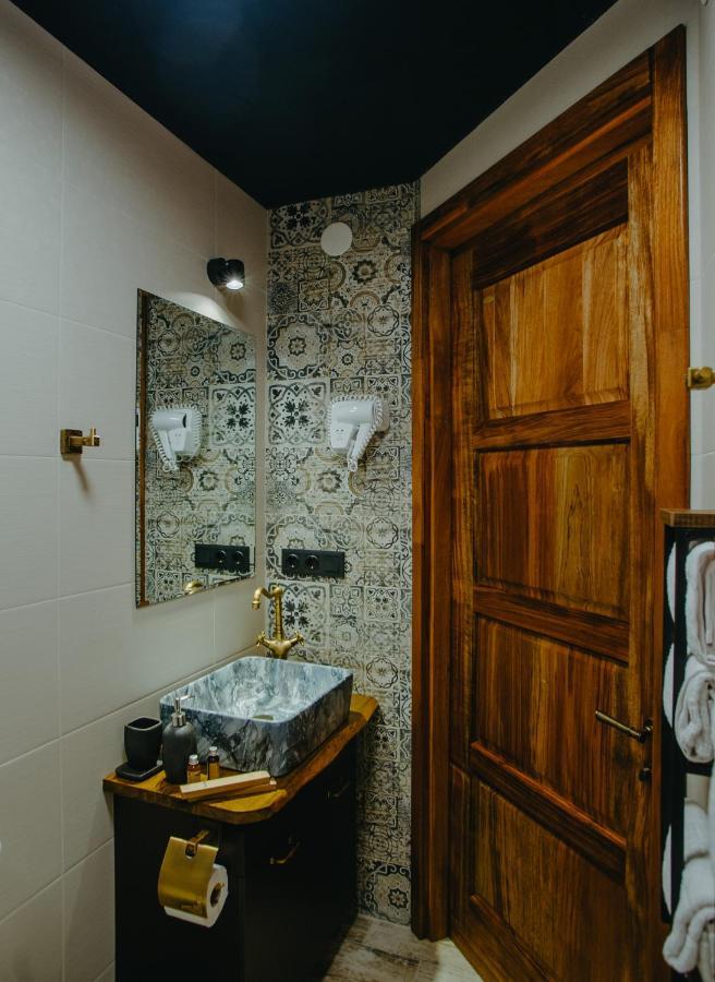 Wanderholic Hotel Telavi Kültér fotó