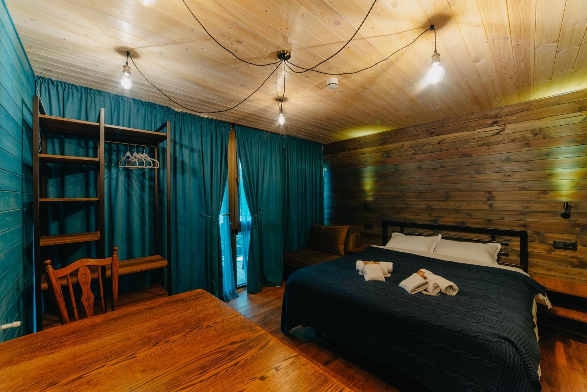 Wanderholic Hotel Telavi Kültér fotó